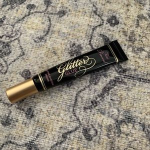 Too Faced: Glitter Glue